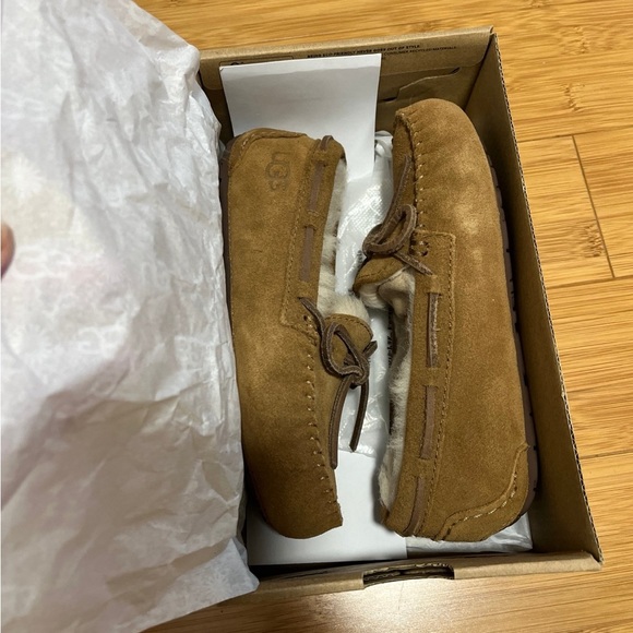 Uggs for Kids - Picture 6 of 6